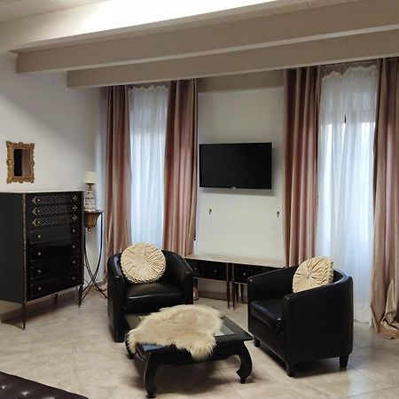 Affittacamere Vicino Al Porto ปอร์โตตอร์เรส ภายนอก รูปภาพ