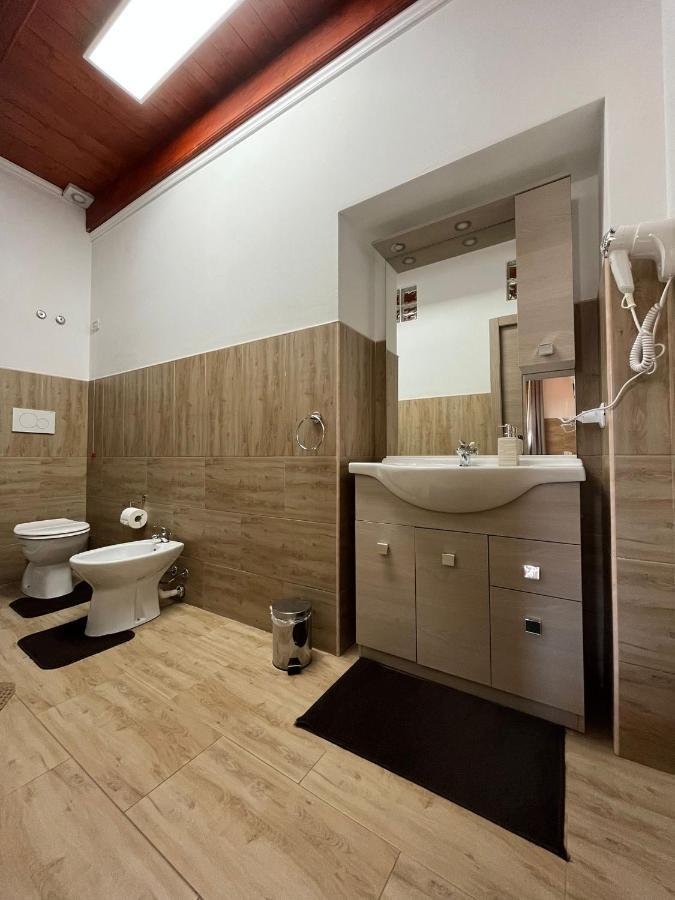 Affittacamere Vicino Al Porto ปอร์โตตอร์เรส ภายนอก รูปภาพ
