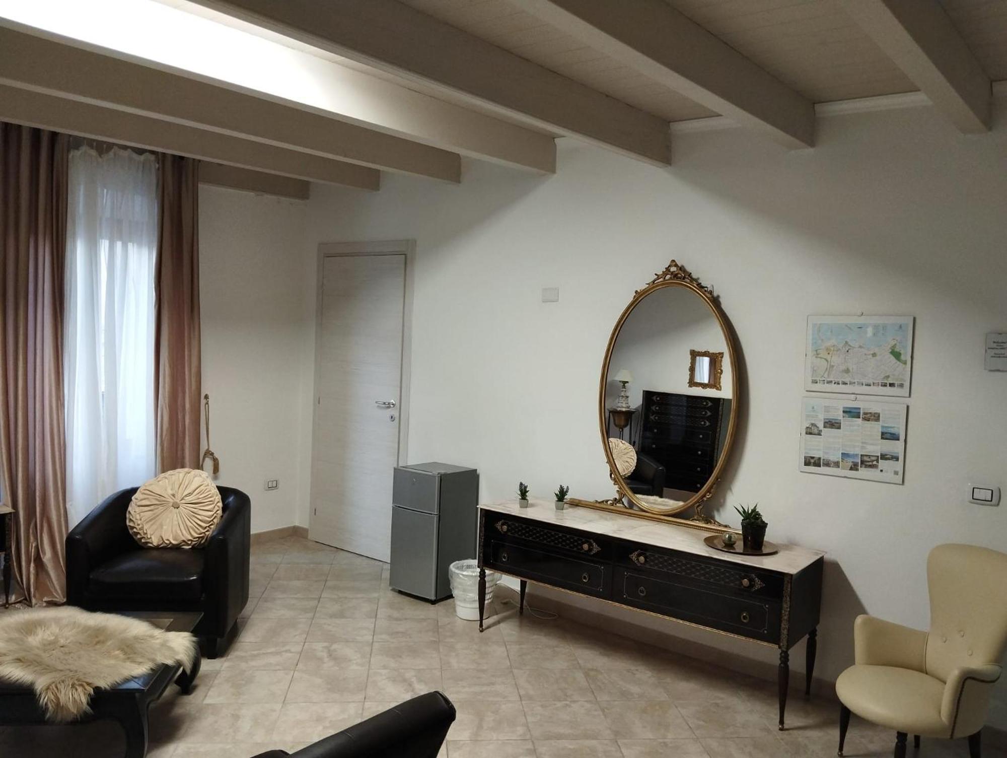 Affittacamere Vicino Al Porto ปอร์โตตอร์เรส ภายนอก รูปภาพ
